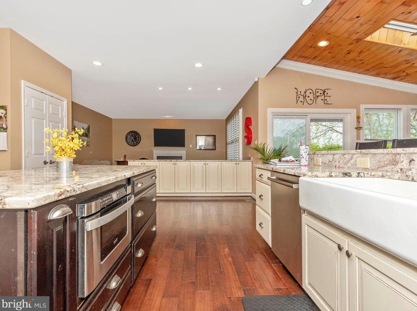 709 Longbow Rd, Mount Airy MD  21771-5869 exterior