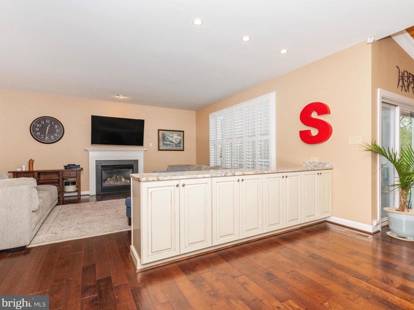 709 Longbow Rd, Mount Airy MD  21771-5869 exterior