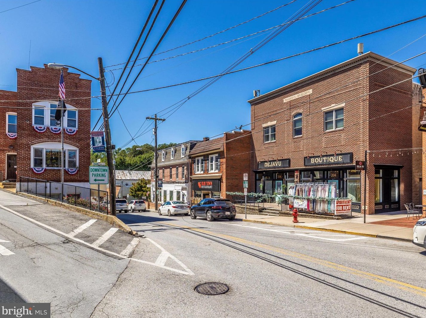 709 Longbow Rd, Mount Airy MD  21771-5869 exterior