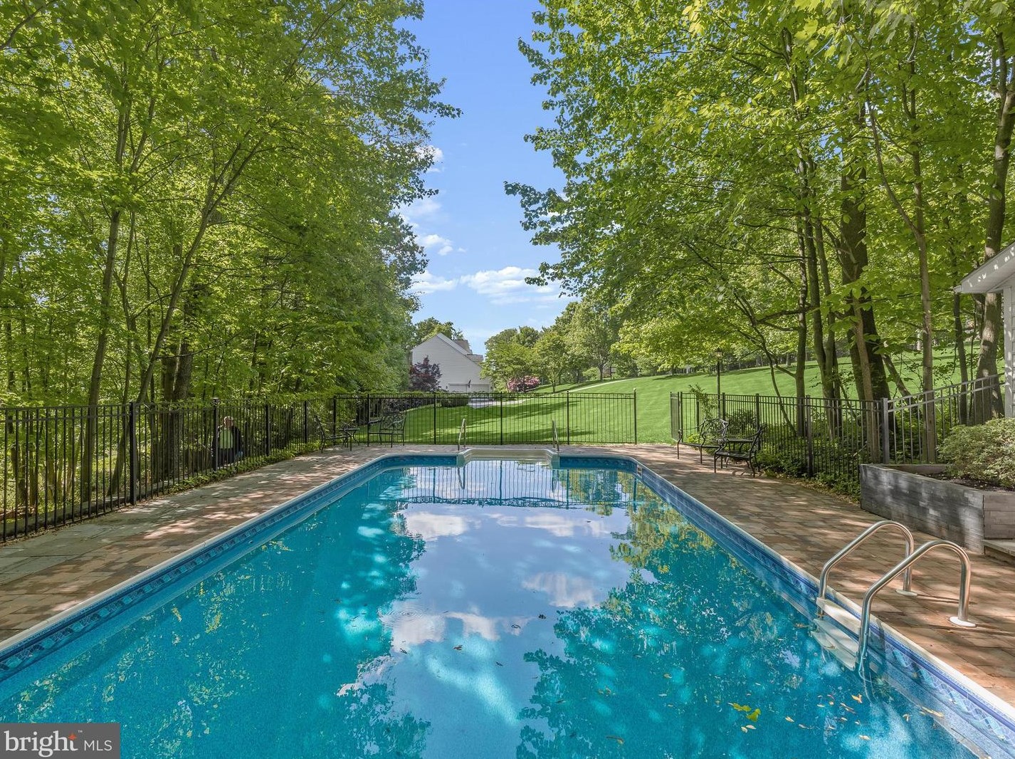 1905 Turnberry Ct, Patapsco MD 21048-1561 exterior