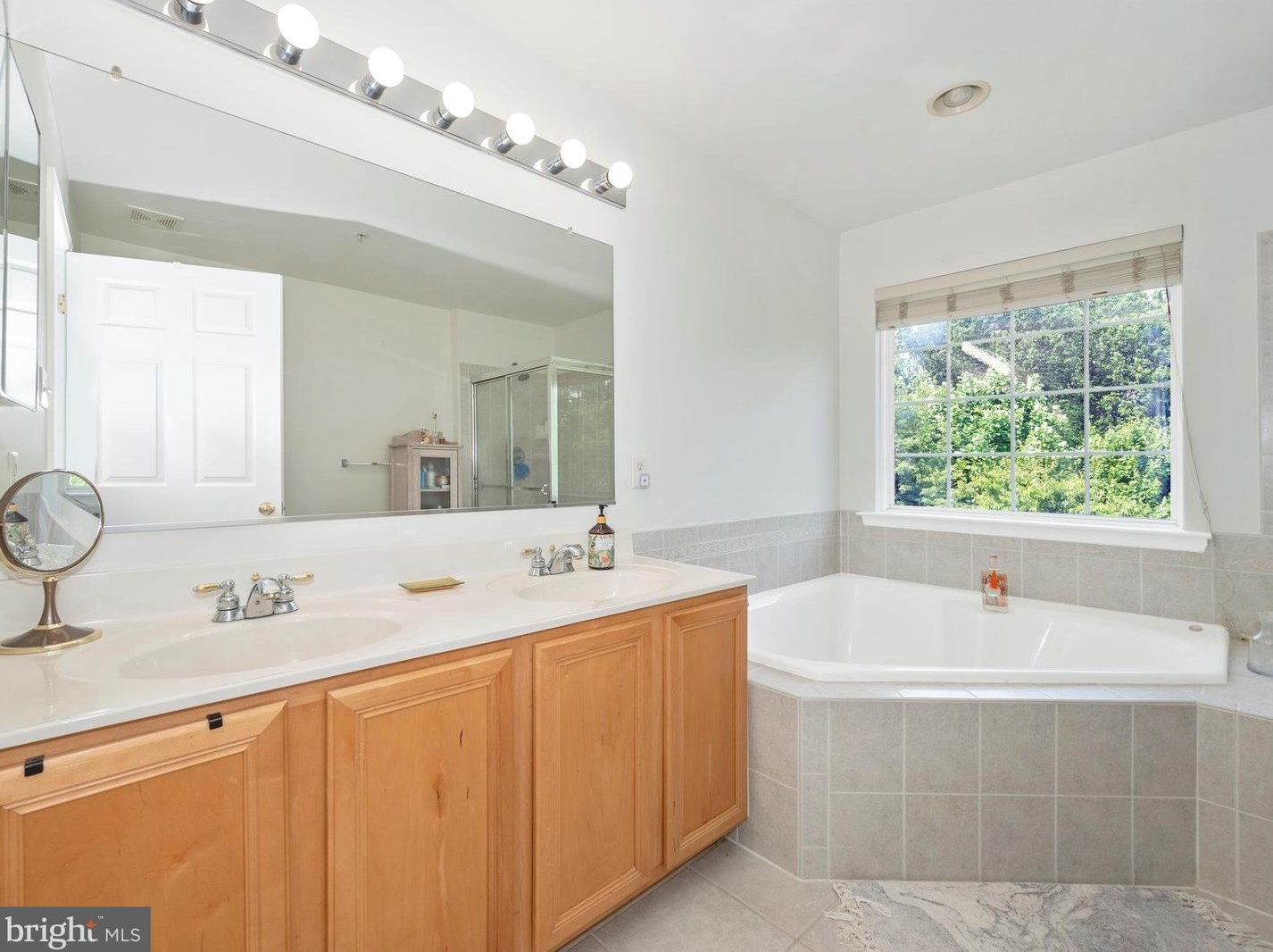 1513 Chessie Ct, Mount Airy MD 21771-7750 exterior