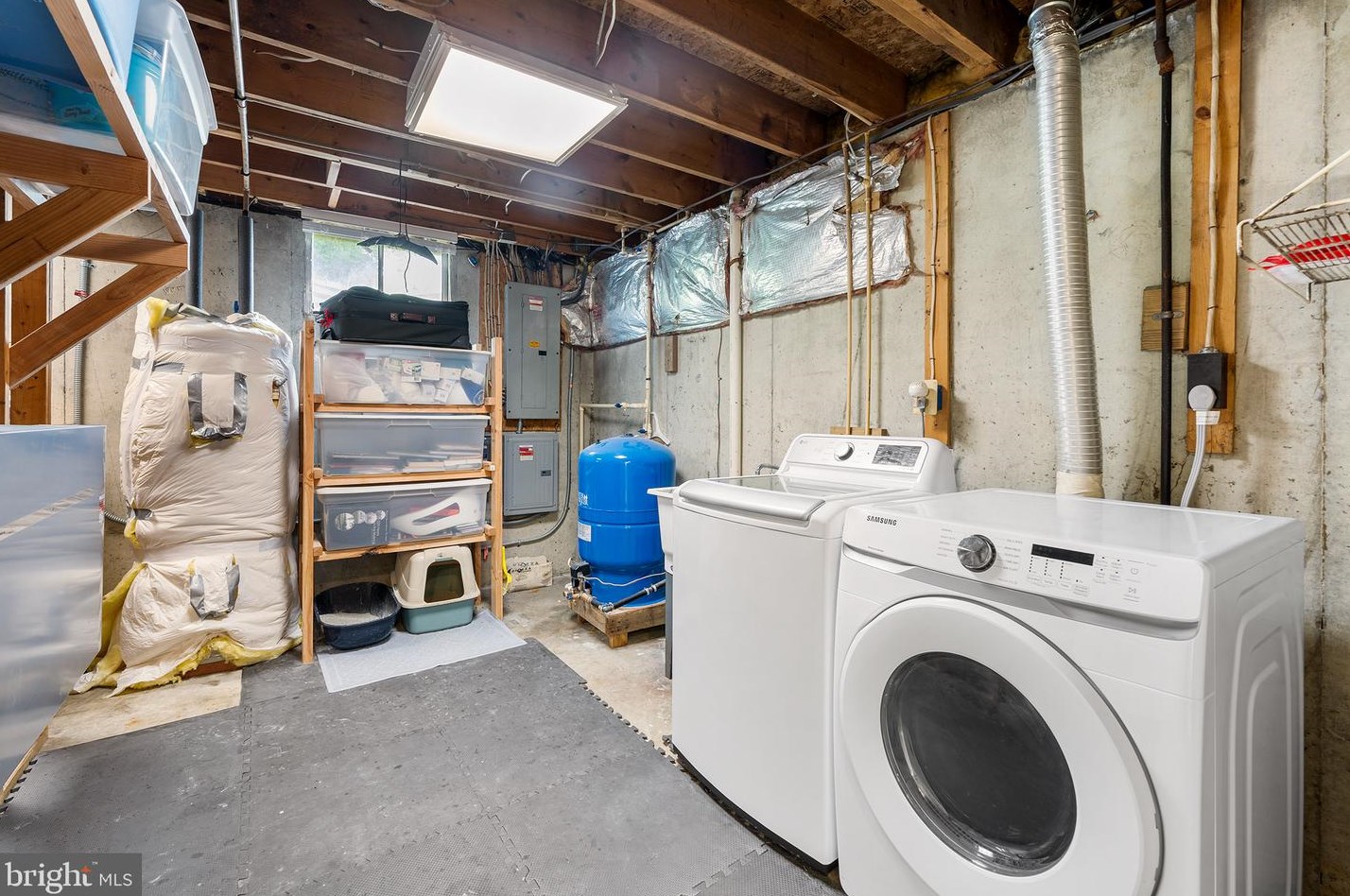 6413 Davis Rd, Mount Airy MD 21771-7207 exterior