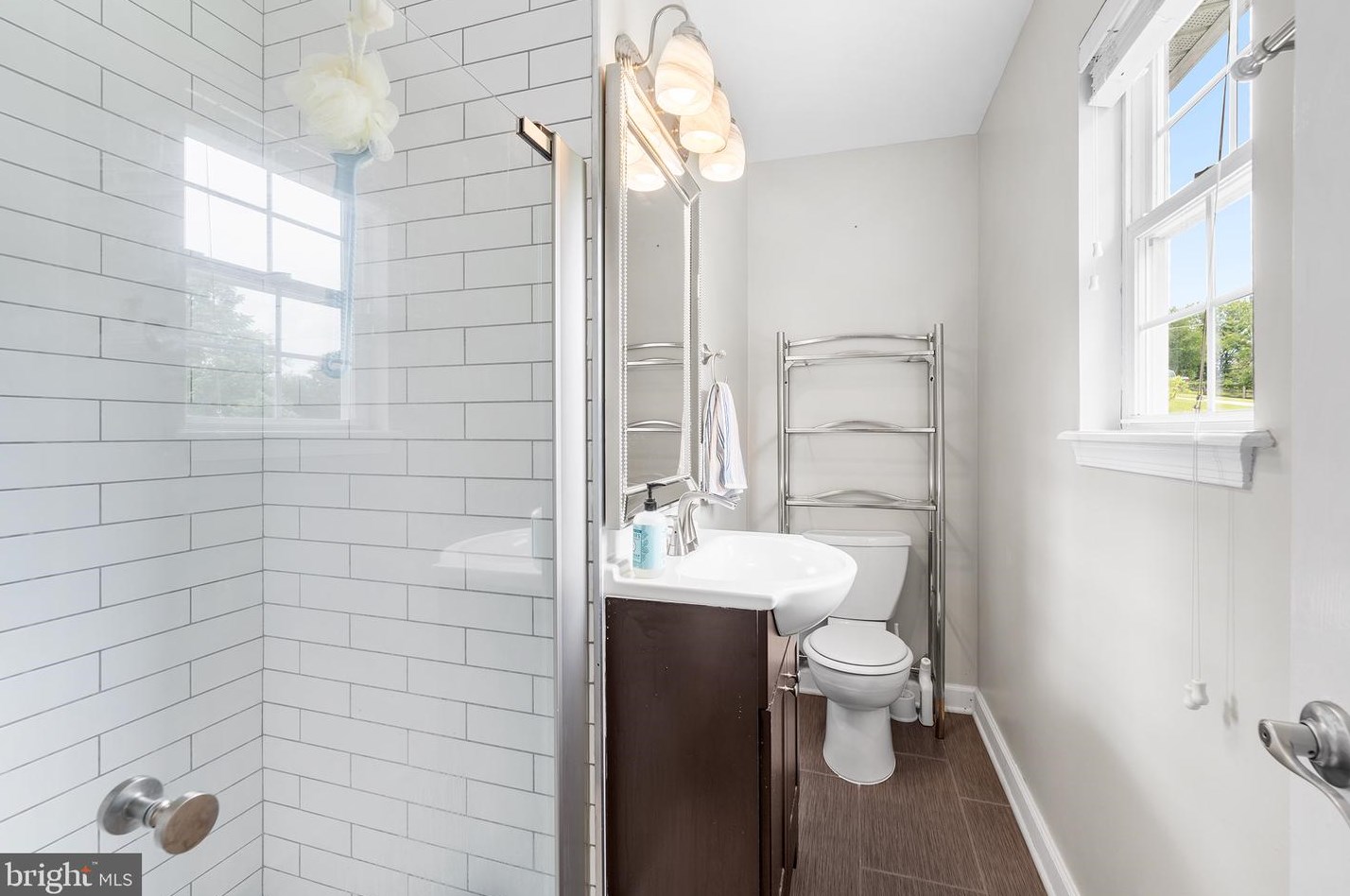 6413 Davis Rd, Mount Airy MD 21771-7207 exterior