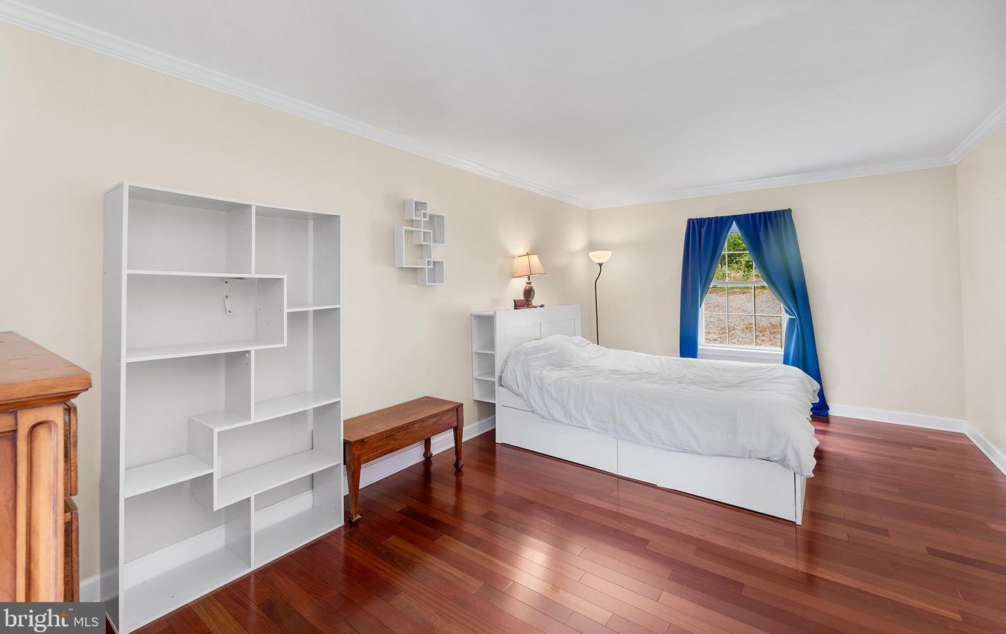 6413 Davis Rd, Mount Airy MD 21771-7207 exterior