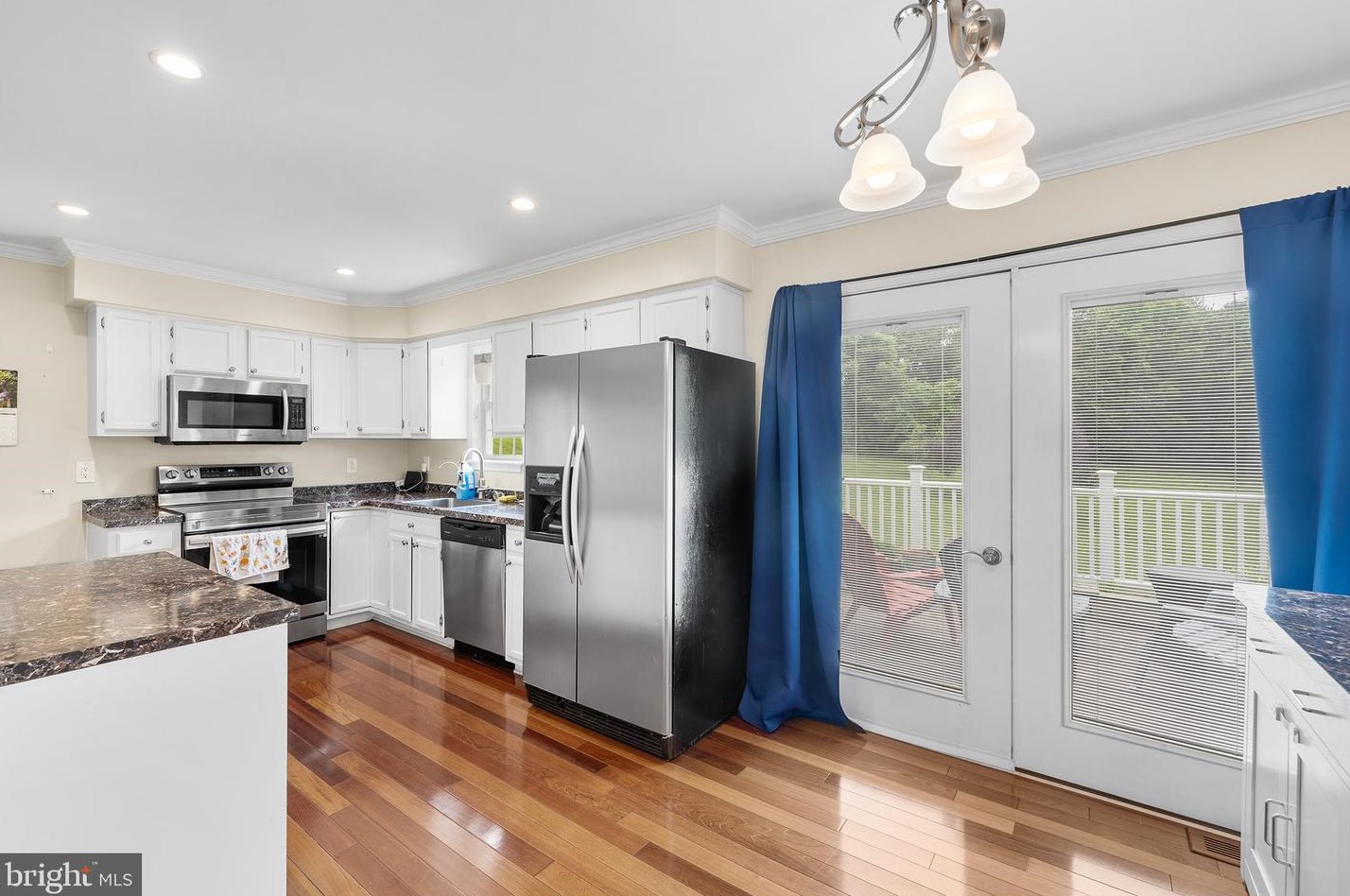 6413 Davis Rd, Mount Airy MD 21771-7207 exterior