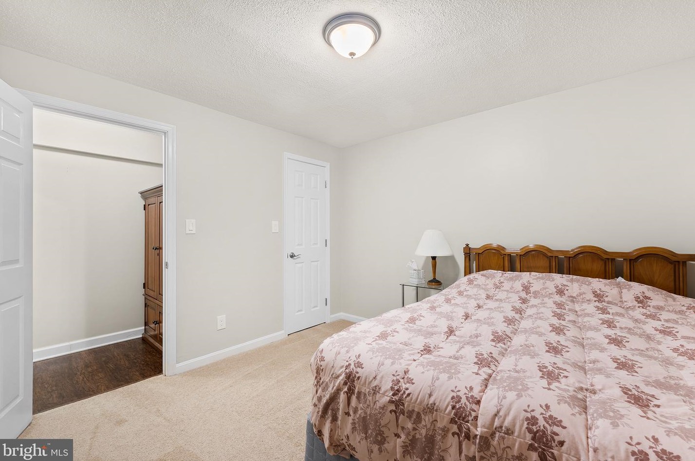 6413 Davis Rd, Mount Airy MD 21771-7207 exterior