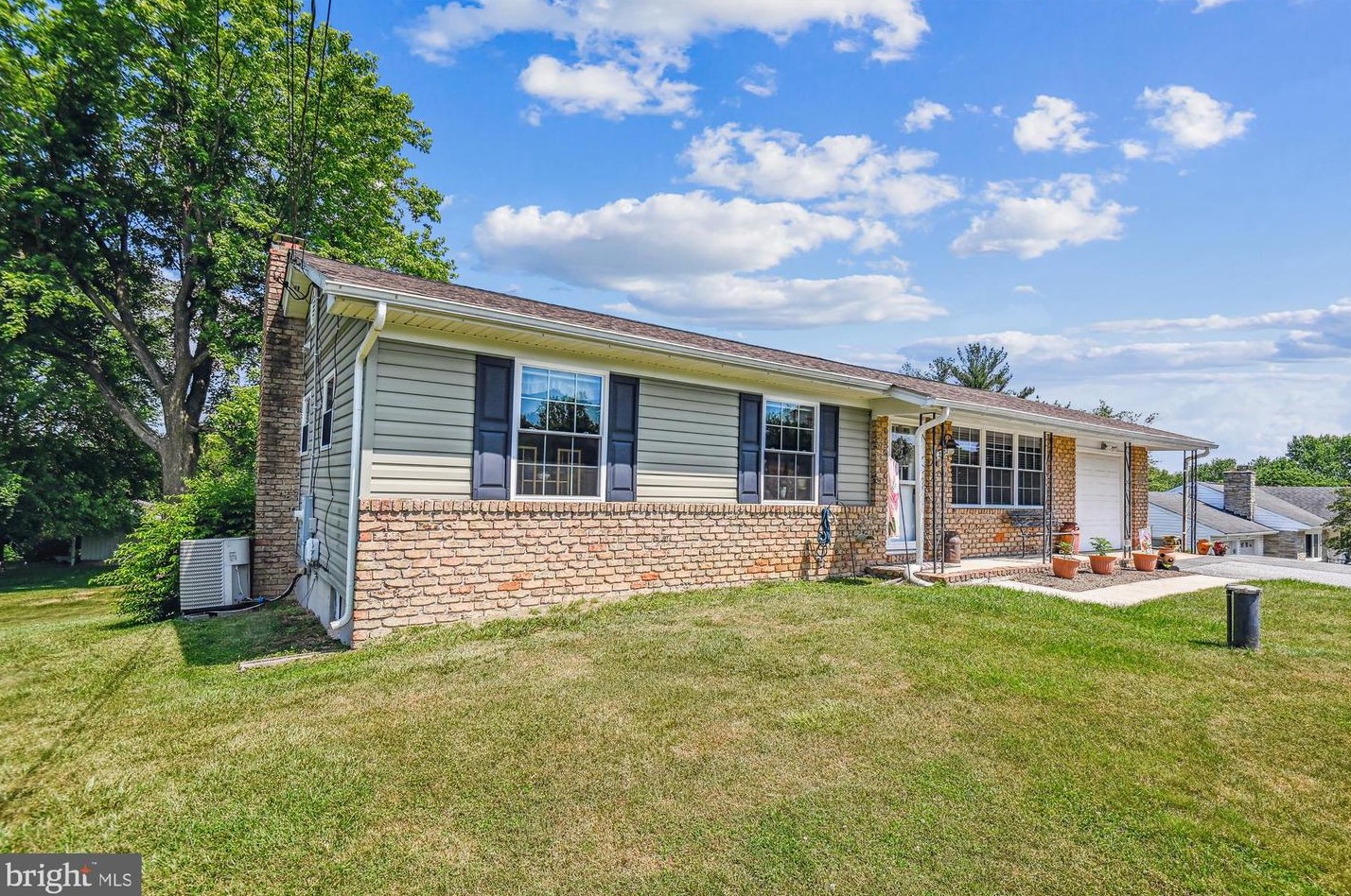 2102 Woodview Rd, Patapsco MD exterior