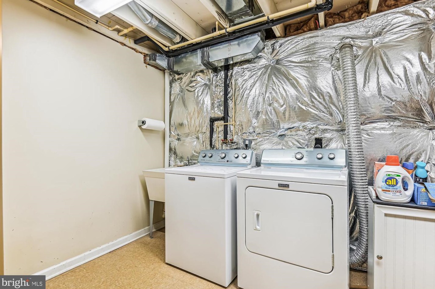 2102 Woodview Rd, Patapsco MD exterior