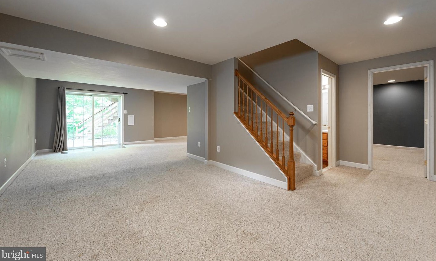 907 Longbow Rd, Mount Airy MD 21771-5817 exterior