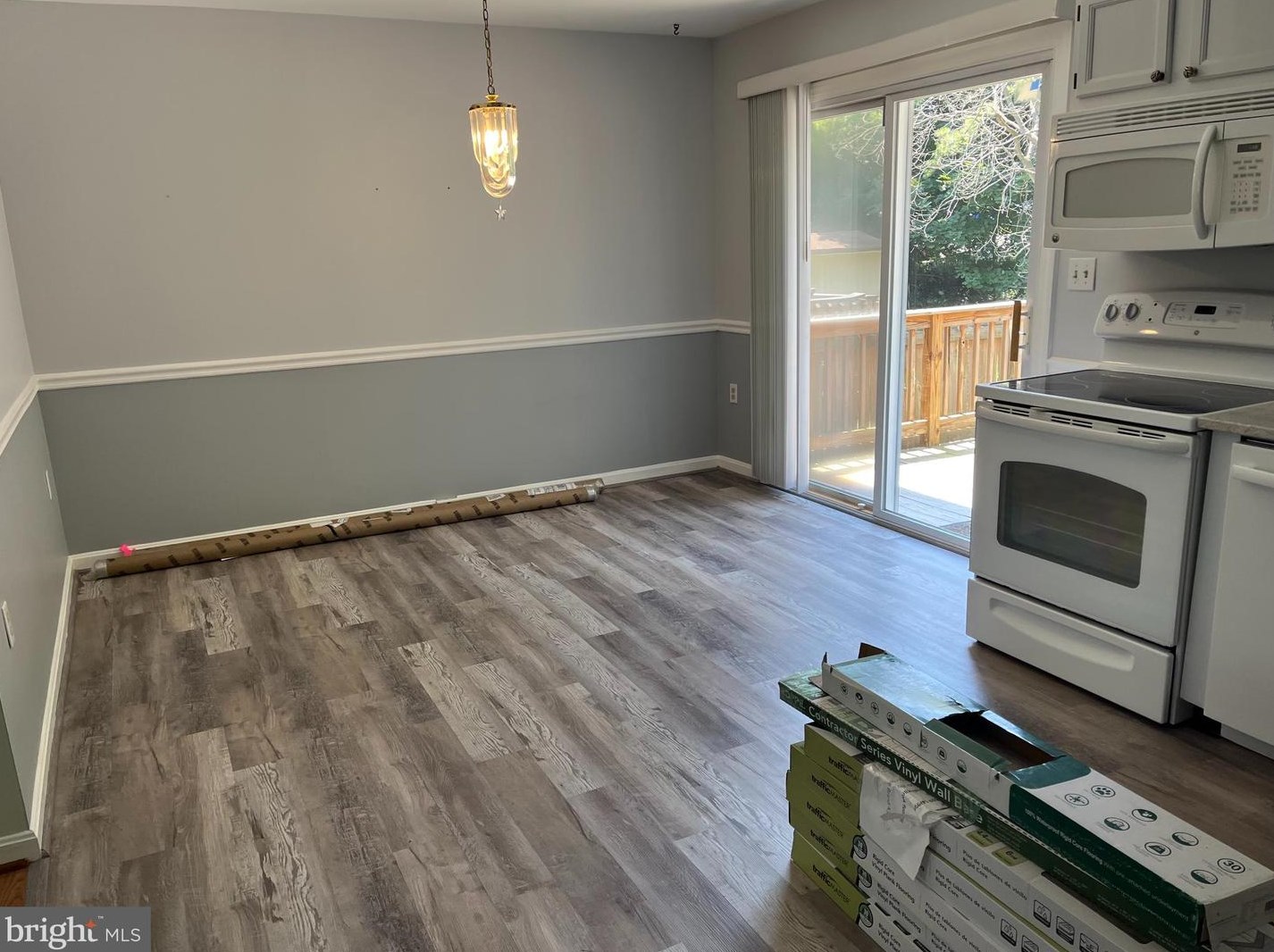 406 Windy Knoll Dr, Mount Airy MD  21771-5485 exterior