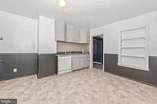 1402 Woodenbridge Ln, Mount Airy, MD 21771 - Photo 17