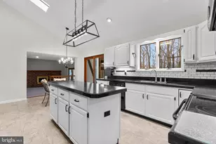 608 Angus Dr, Sykesville, MD 21784 - Photo 17