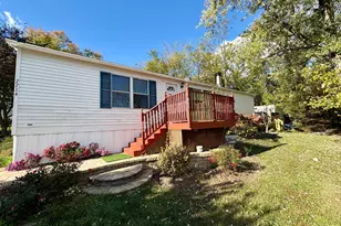 7714 Walnut Ln, Mount Airy, MD 21771 - Photo 1
