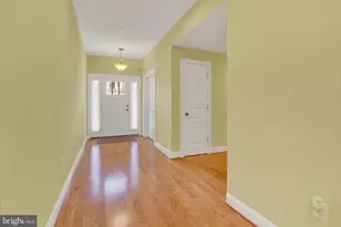 2748 Vistas Dr, Manchester, MD 21102 - Photo 3