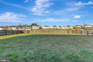 874 Amherst Ln, Westminster, MD 21158 - Photo 3