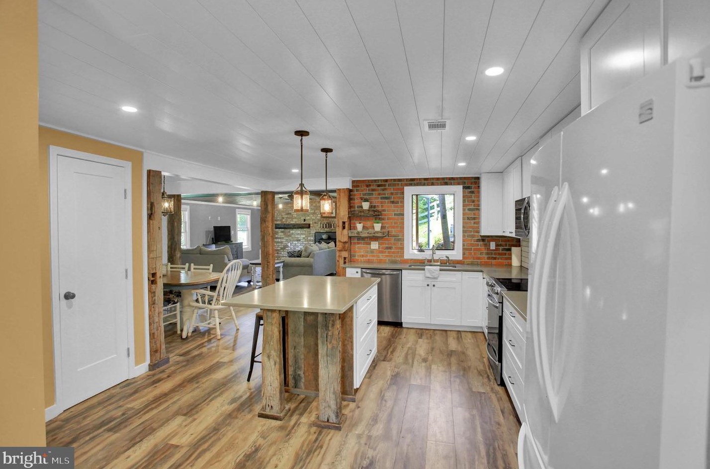 2928 Carrollton Rd, Patapsco MD  21048-1022 exterior