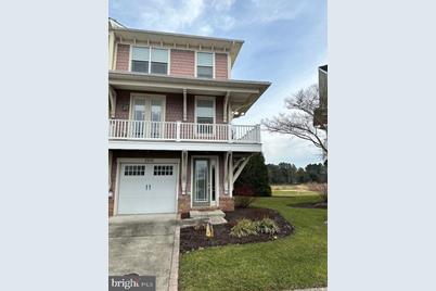 2816 Persimmon Place #B6 - Photo 1
