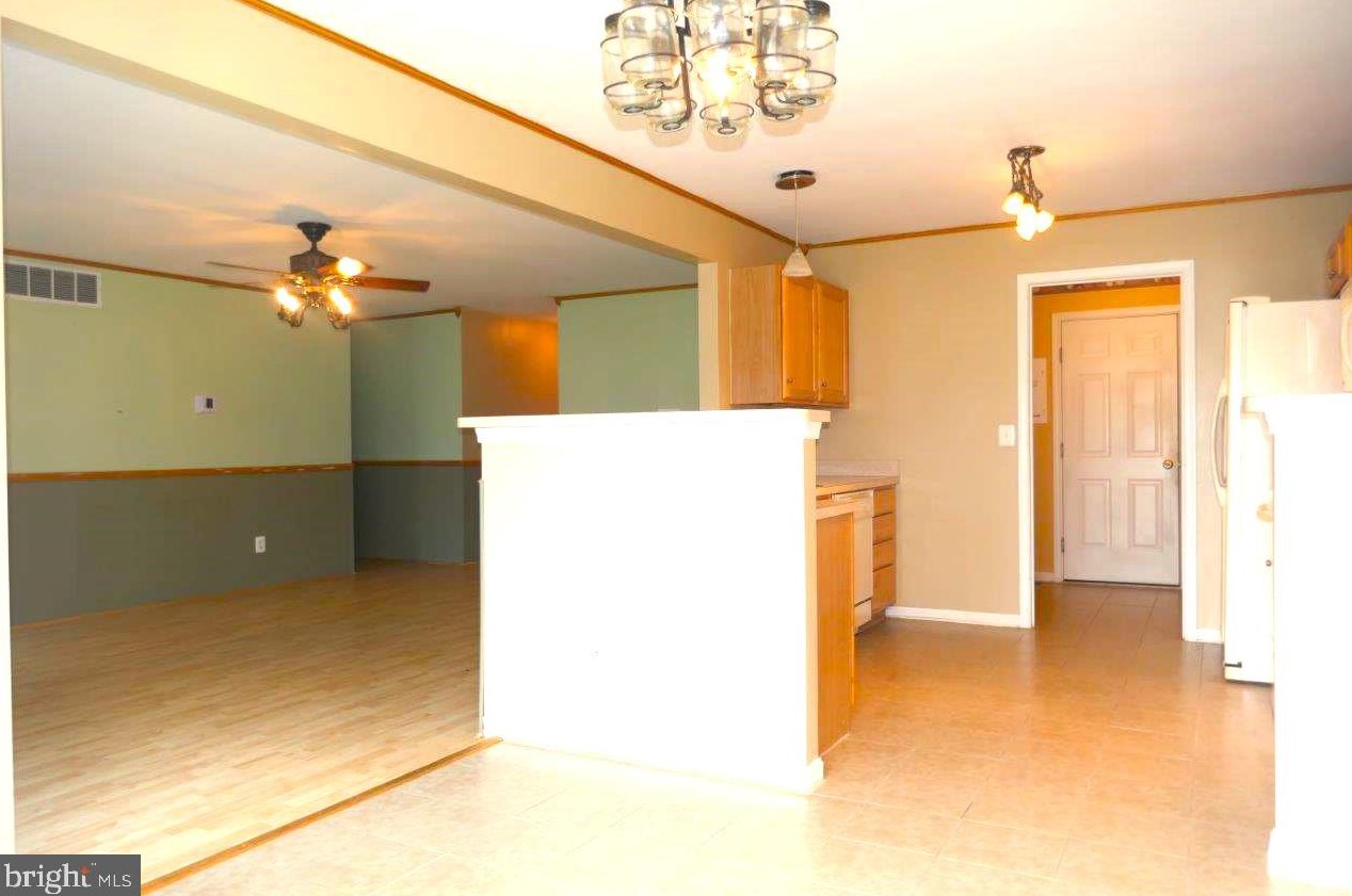 1019 Miles Ave, Cambridge MD  21613-2635 exterior