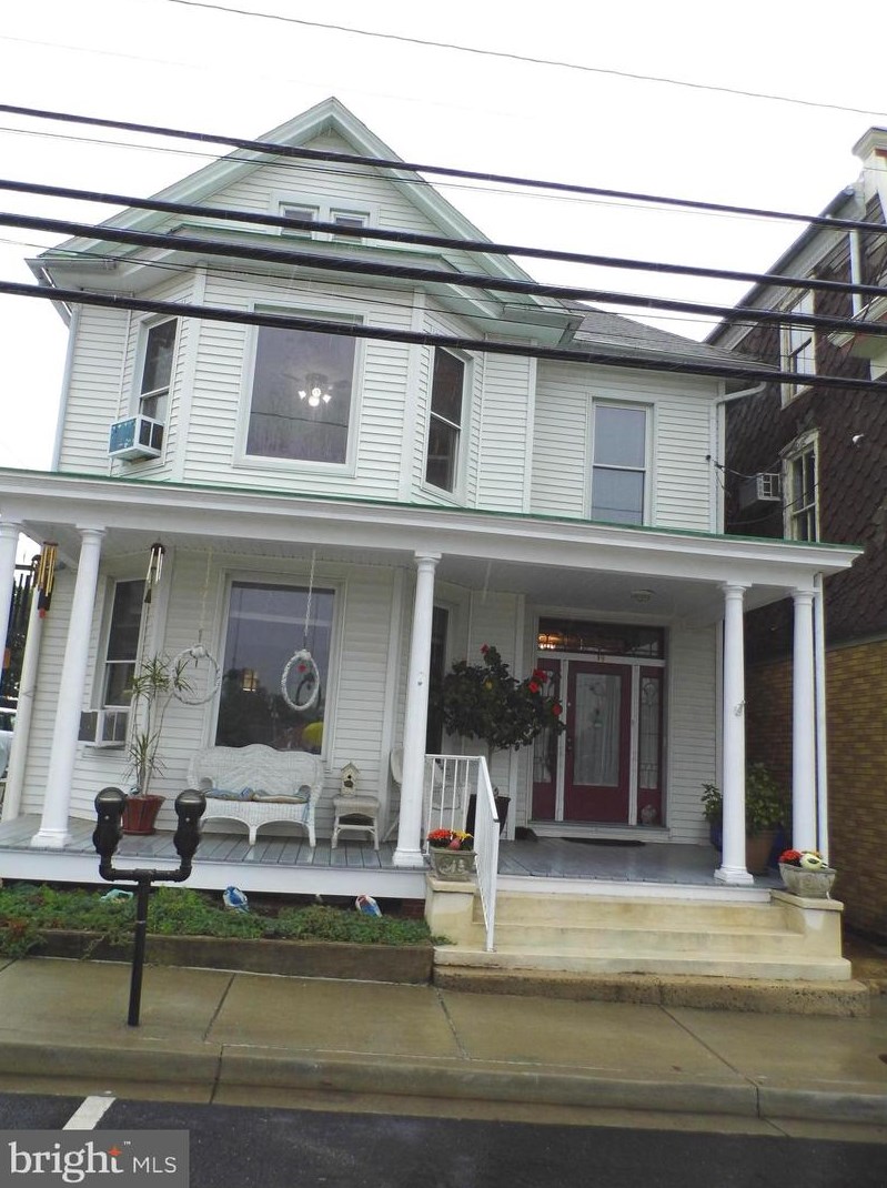 19 E Main St, Graceham, MD 21788