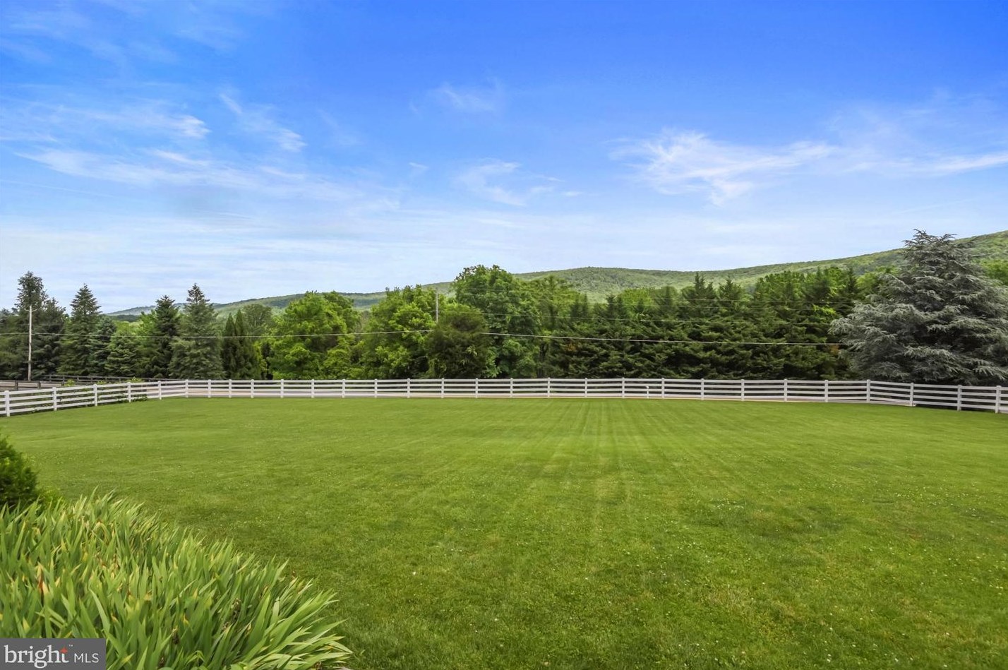 8518 Hollow Rd, Middletown, MD 21769