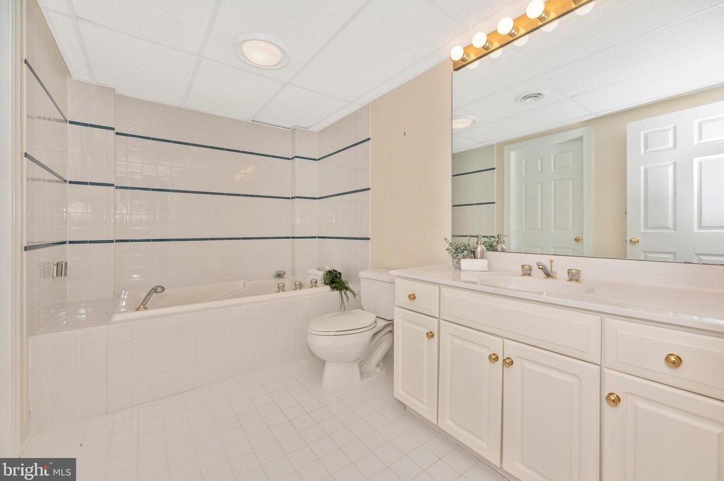 12350 Glissans Mill Rd, Mount Airy MD 21771-8514 exterior