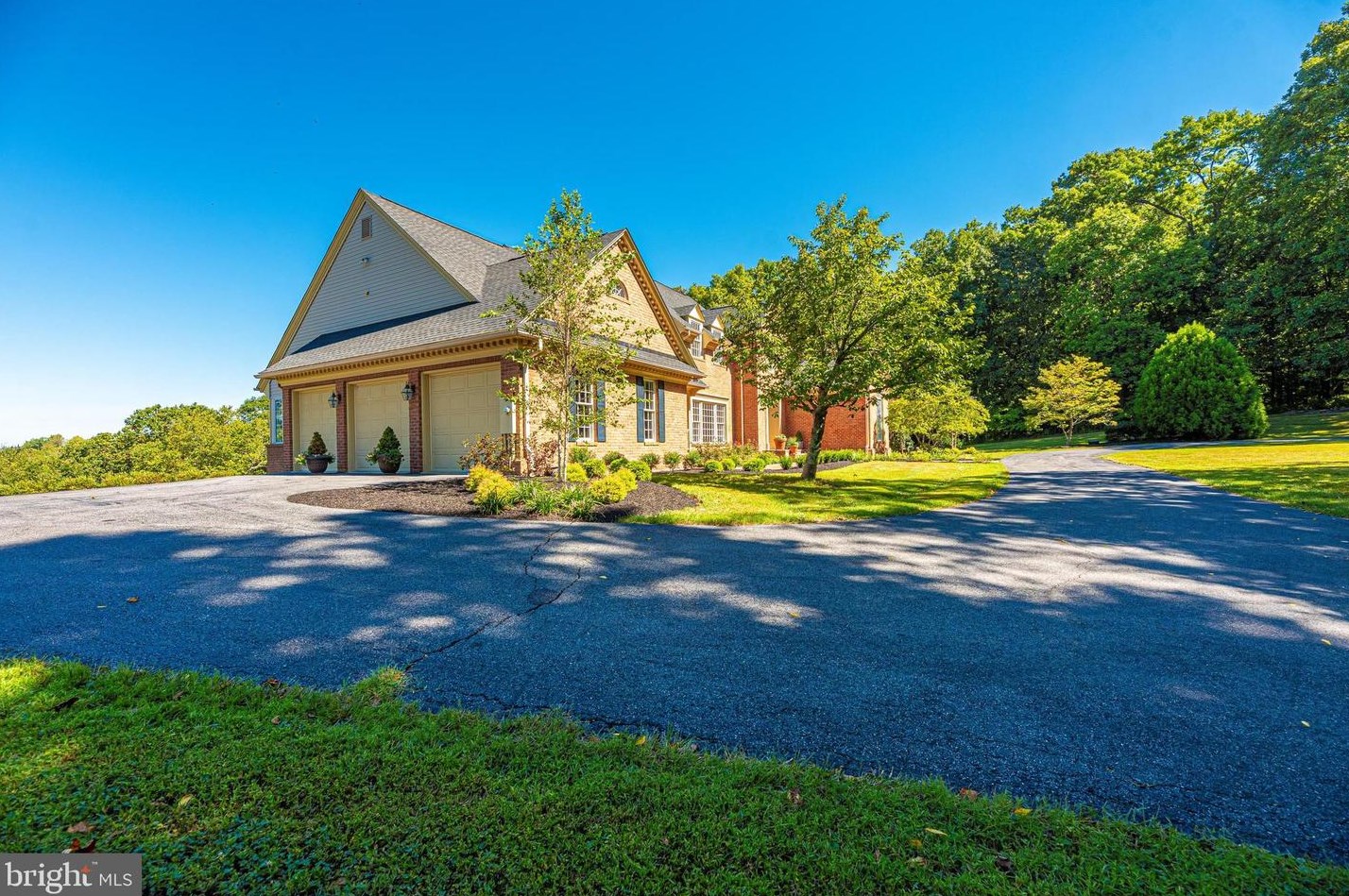 12350 Glissans Mill Rd, Mount Airy MD 21771-8514 exterior