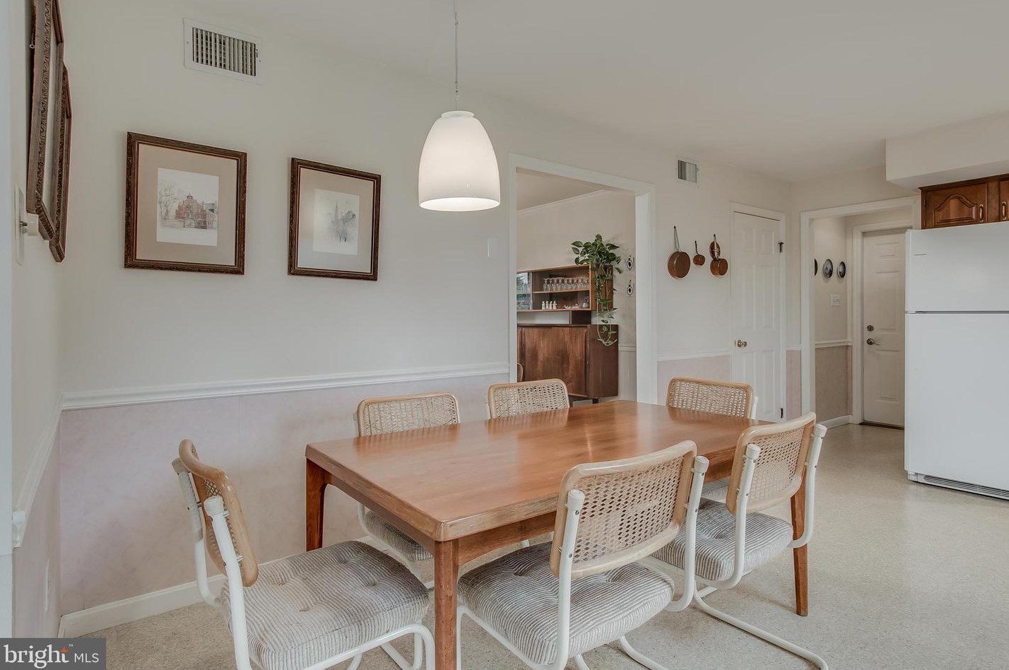 8845 Mapleville Rd, Mount Airy MD exterior