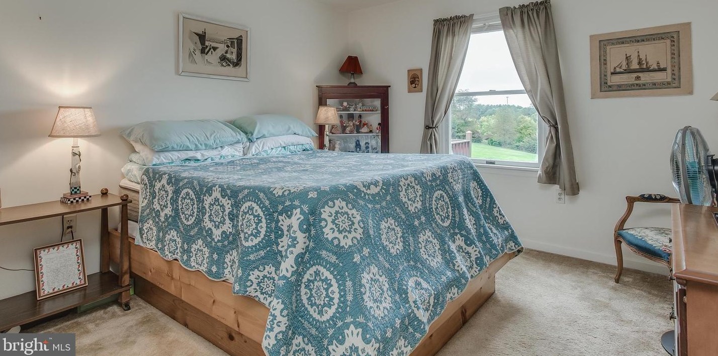 8845 Mapleville Rd, Mount Airy MD exterior