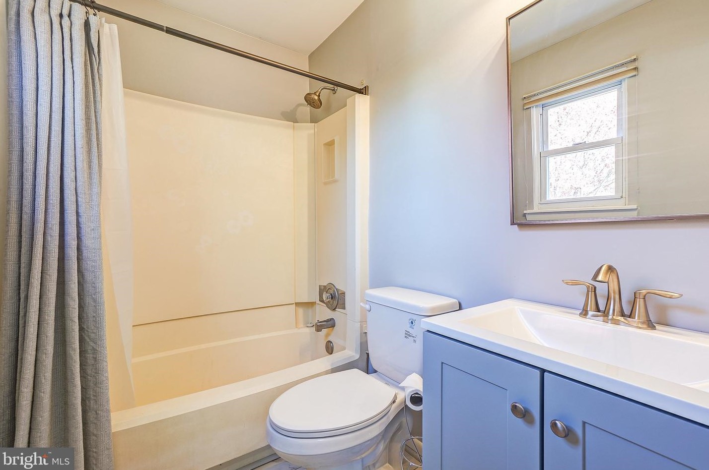 5382 Annapolis Dr, Mount Airy MD  21771-5709 exterior