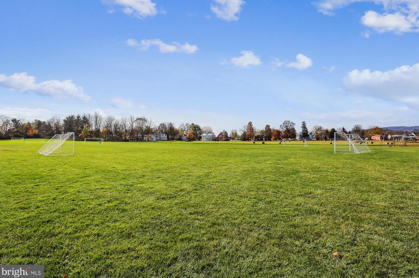 5921 Union Ridge Ct, Adamstown MD  21710-9464 exterior