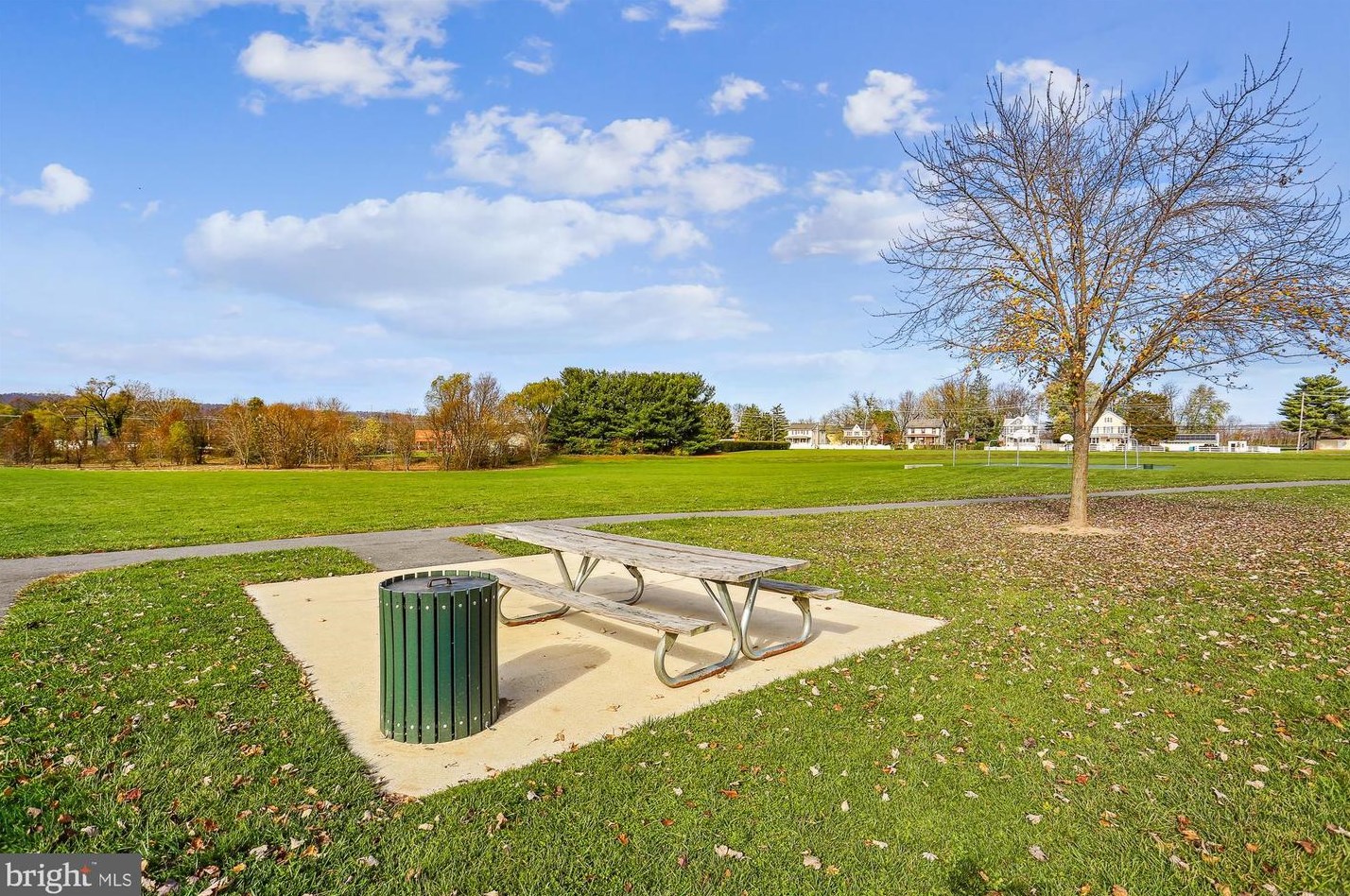 5921 Union Ridge Ct, Adamstown MD  21710-9464 exterior