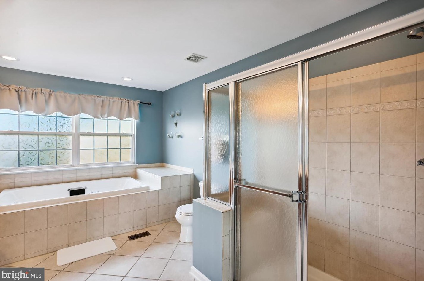 5921 Union Ridge Ct, Adamstown MD  21710-9464 exterior