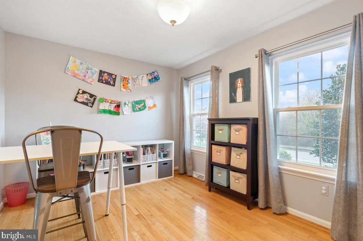 4062 Lomar Dr, Mount Airy MD  21771-4559 exterior