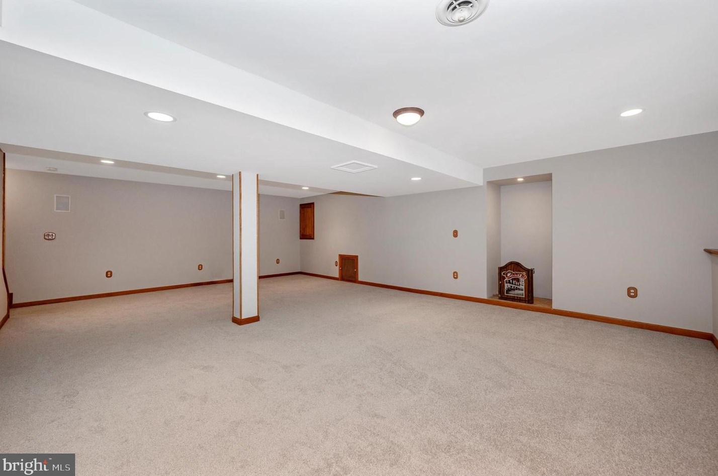 4011 Lomar Dr, Mount Airy MD 21771-4572 exterior