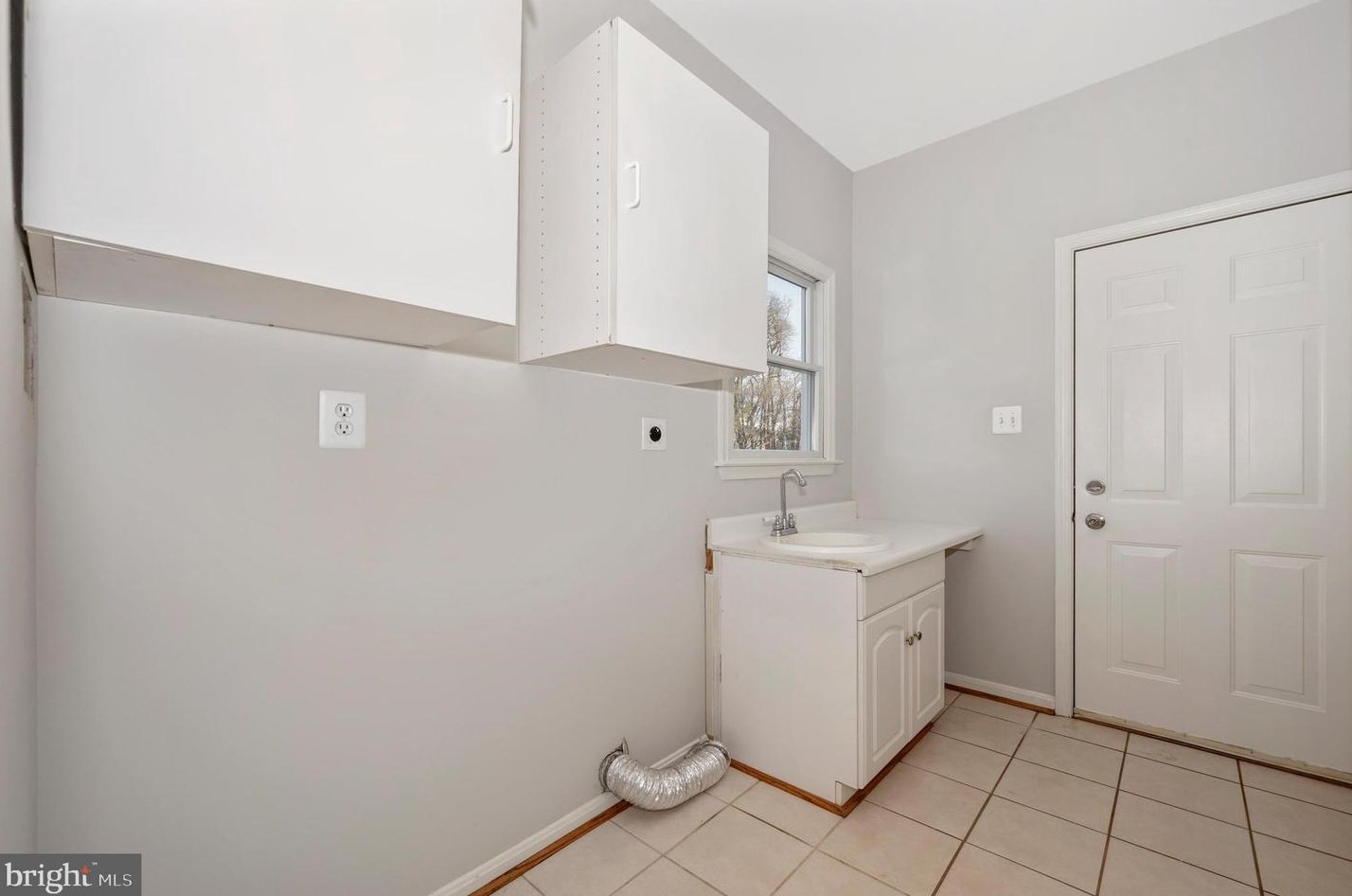 4011 Lomar Dr, Mount Airy MD 21771-4572 exterior