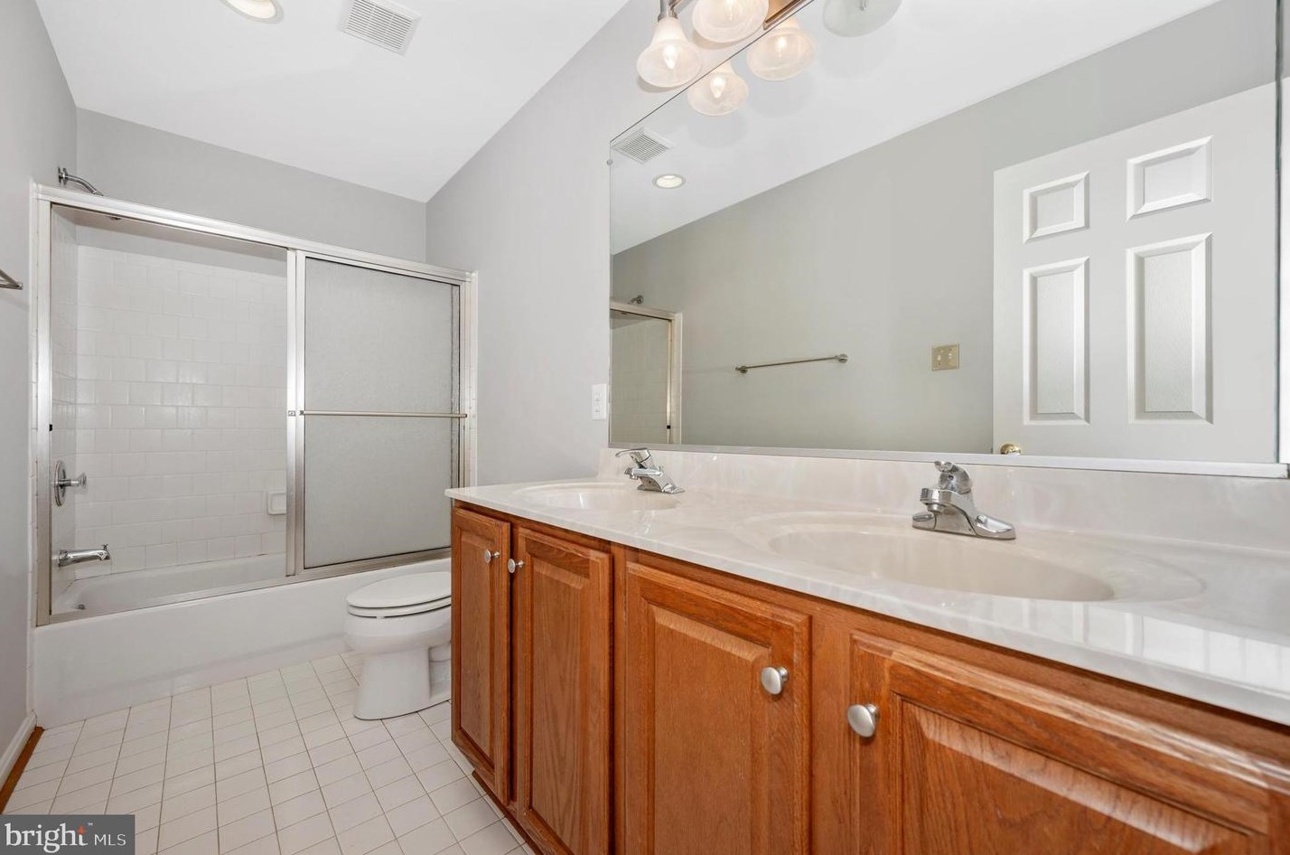 4011 Lomar Dr, Mount Airy MD 21771-4572 exterior