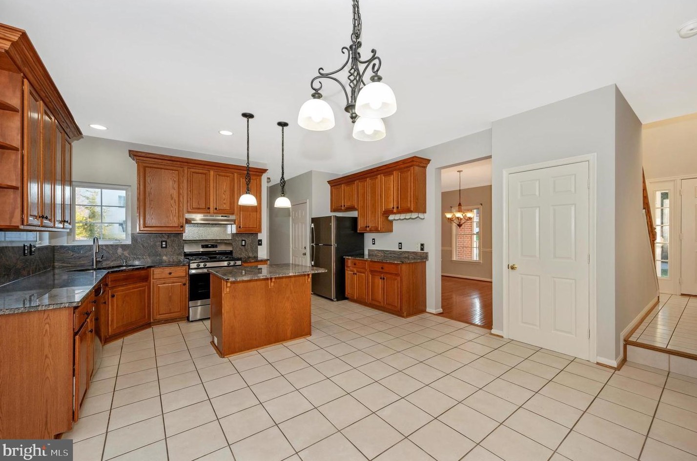 4011 Lomar Dr, Mount Airy MD 21771-4572 exterior