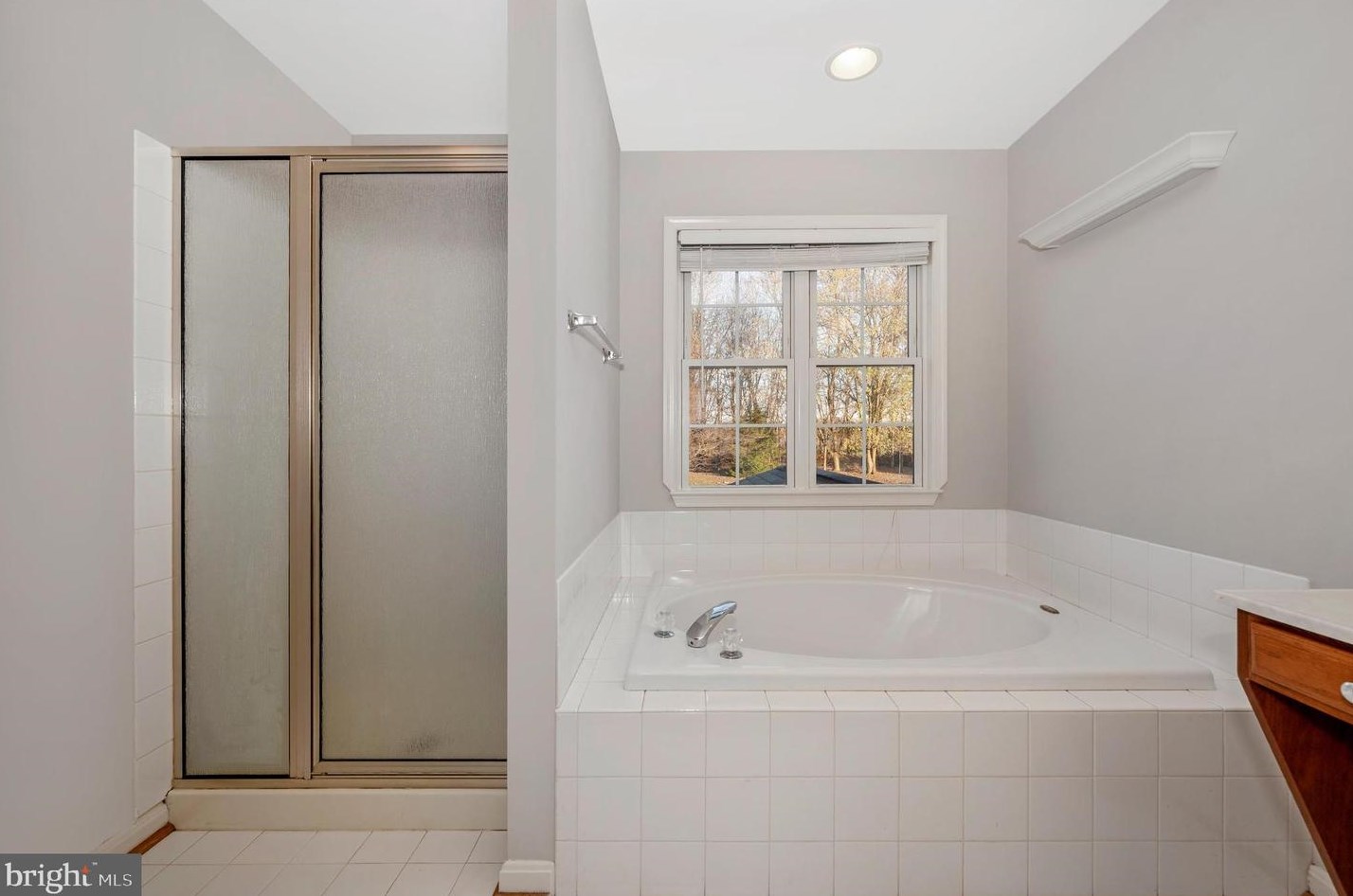 4011 Lomar Dr, Mount Airy MD 21771-4572 exterior