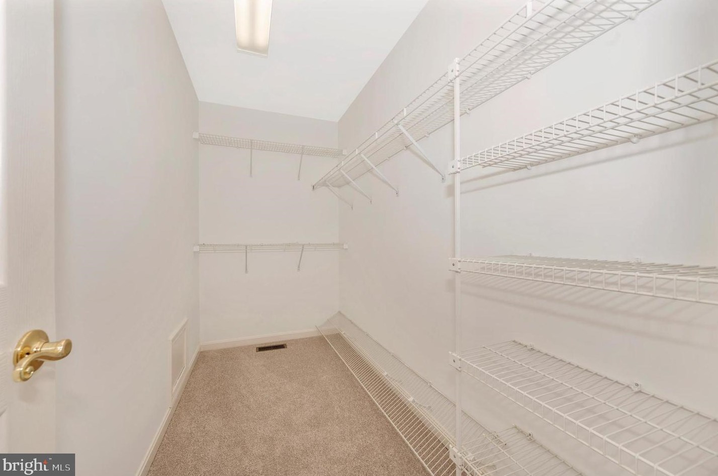 4011 Lomar Dr, Mount Airy MD 21771-4572 exterior