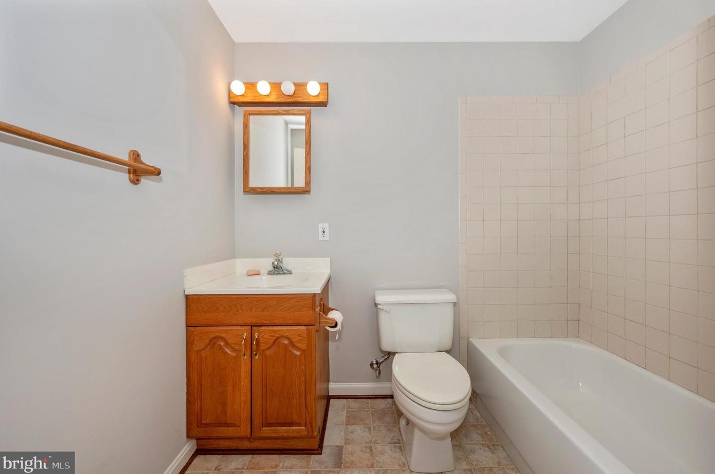 4011 Lomar Dr, Mount Airy MD 21771-4572 exterior