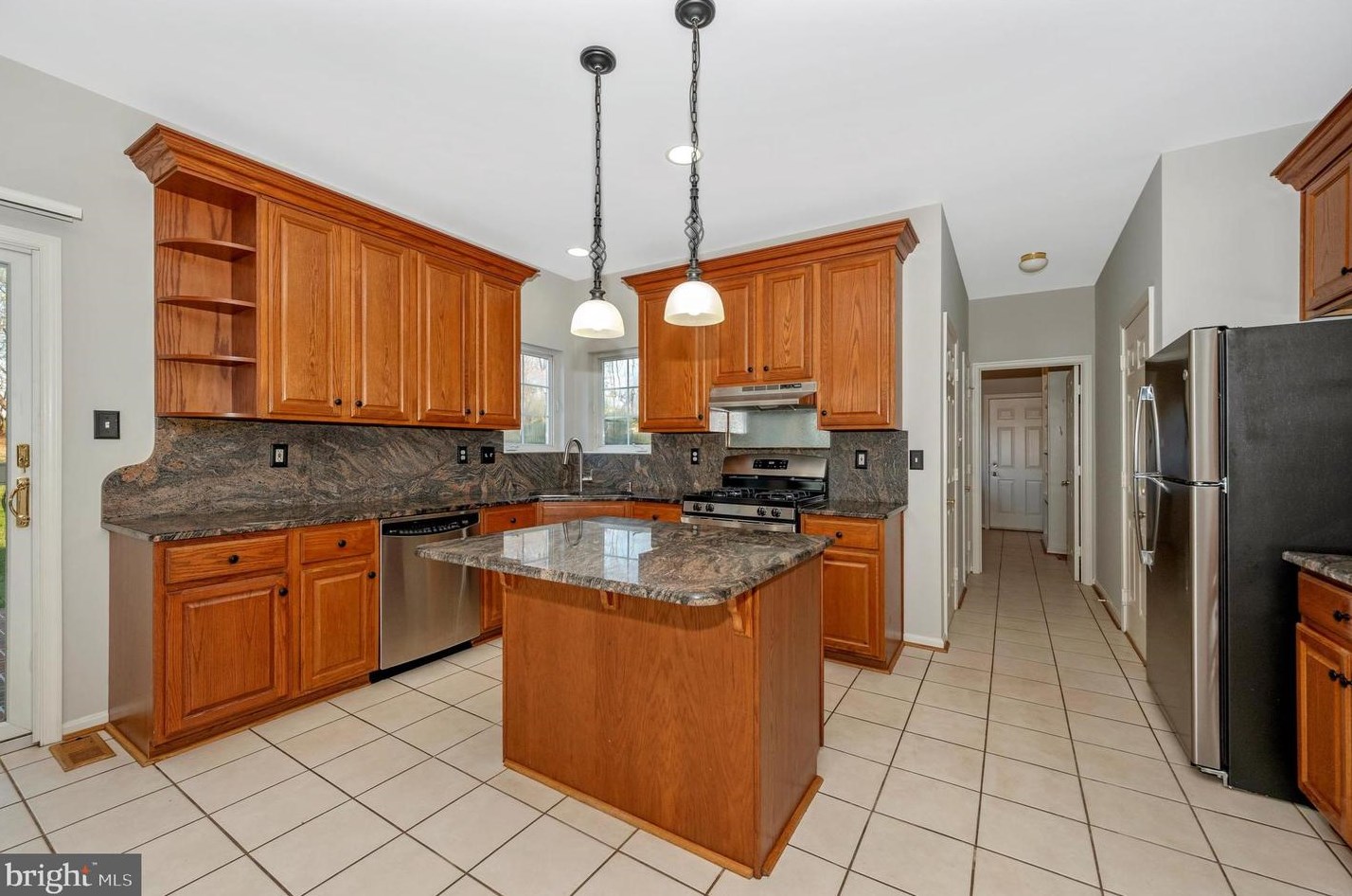 4011 Lomar Dr, Mount Airy MD 21771-4572 exterior