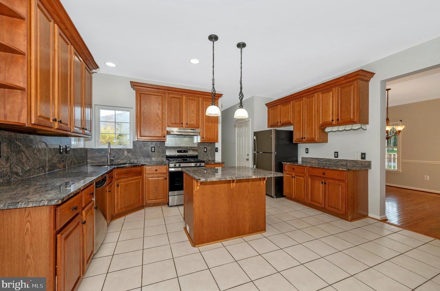 4011 Lomar Dr, Mount Airy MD 21771-4572 exterior