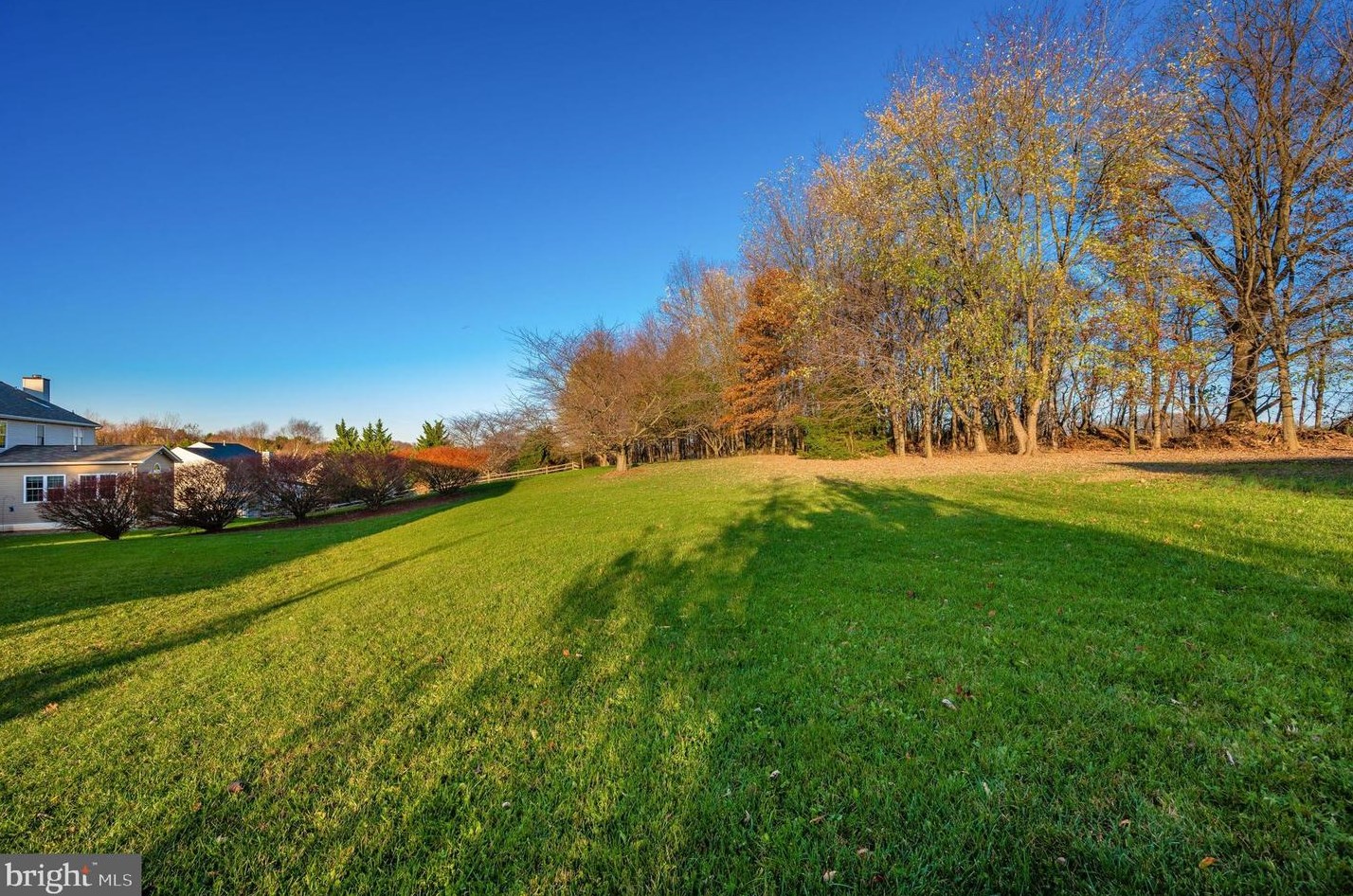 4011 Lomar Dr, Mount Airy MD 21771-4572 exterior