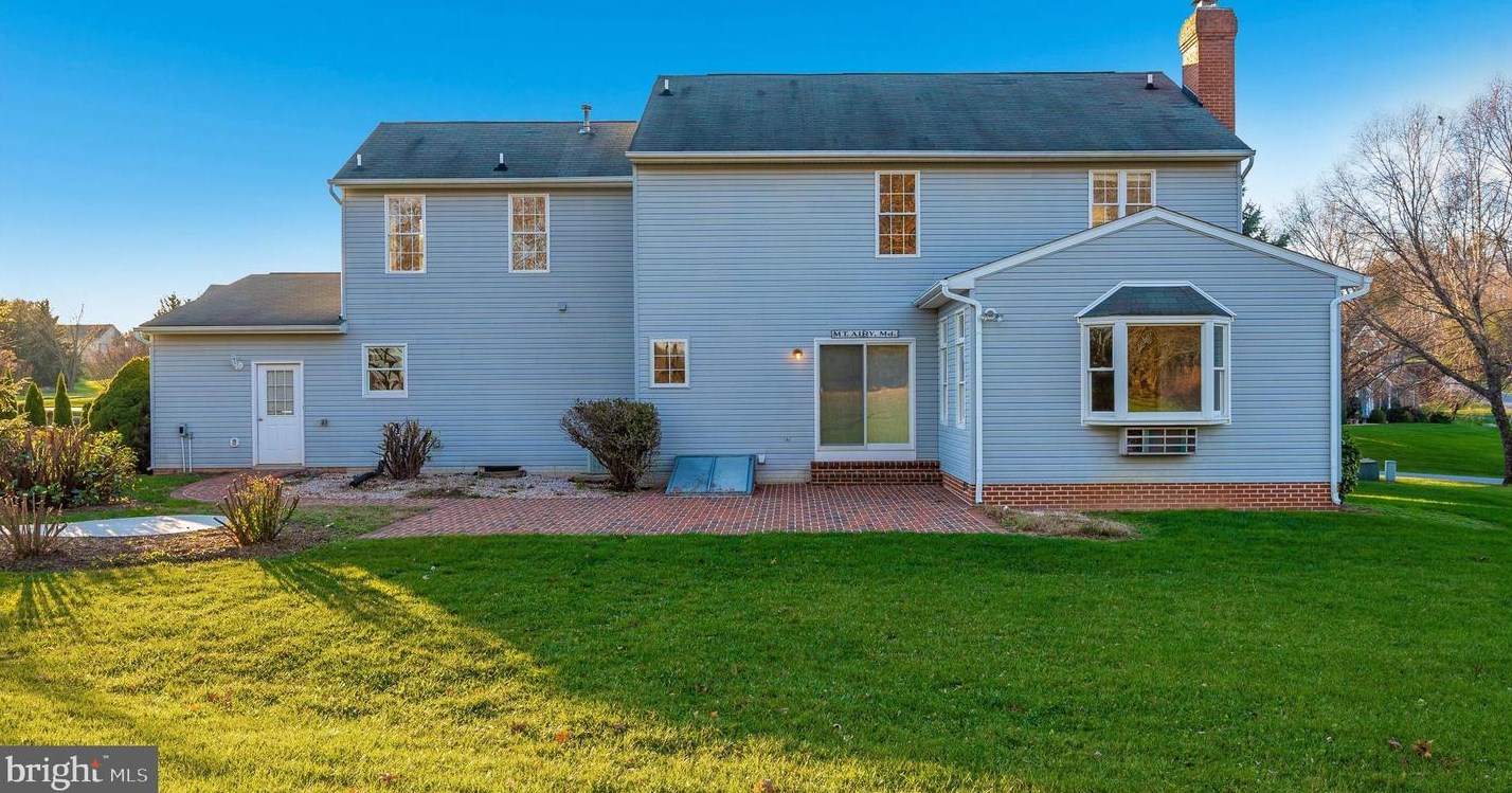 4011 Lomar Dr, Mount Airy MD 21771-4572 exterior