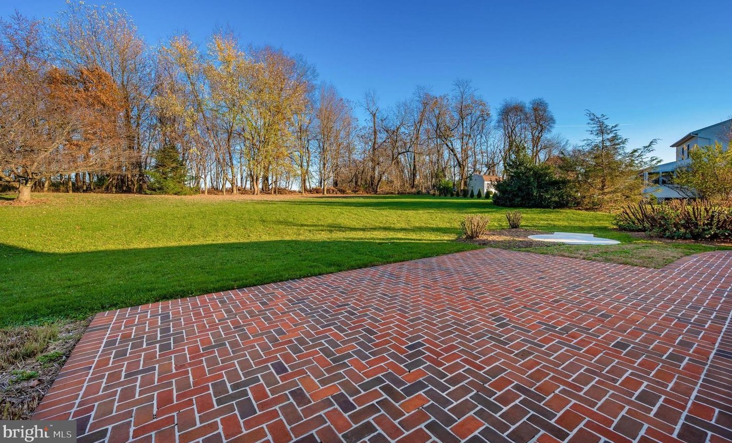 4011 Lomar Dr, Mount Airy MD 21771-4572 exterior