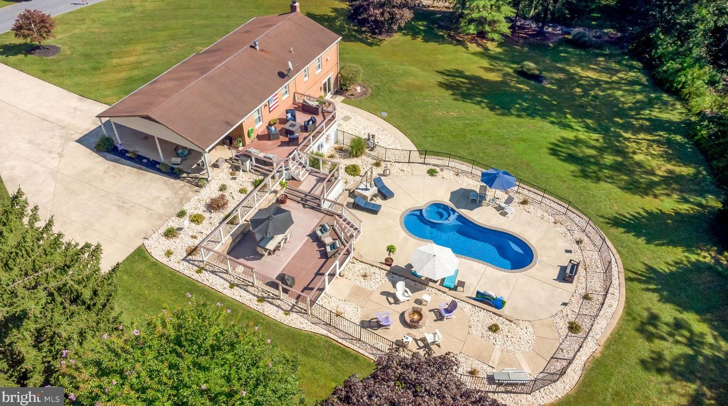 5310 Legion Dr, Mount Airy MD  21771-5704 exterior