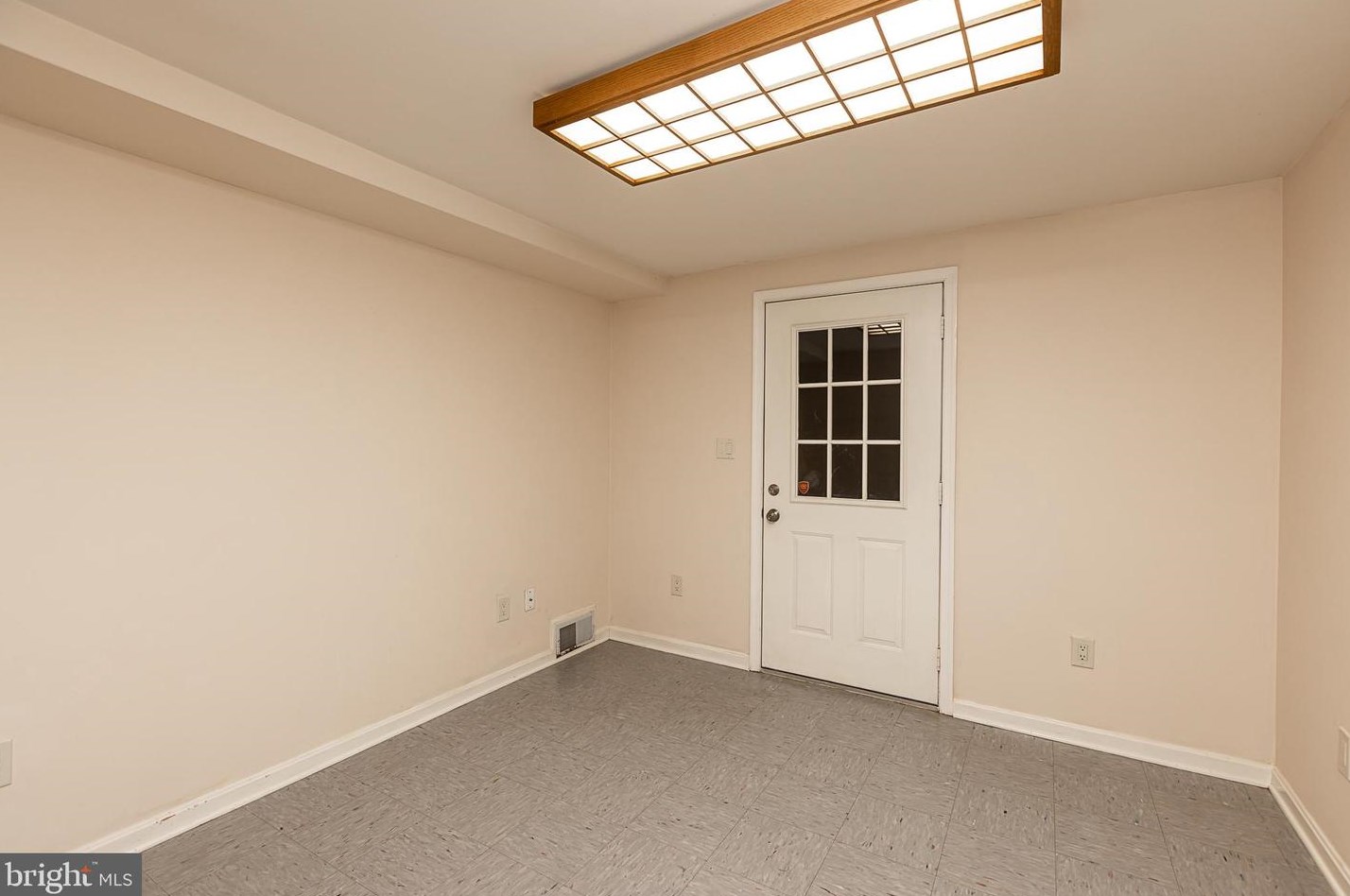 4407 Molesworth Ter, Mount Airy MD  21771-4821 exterior