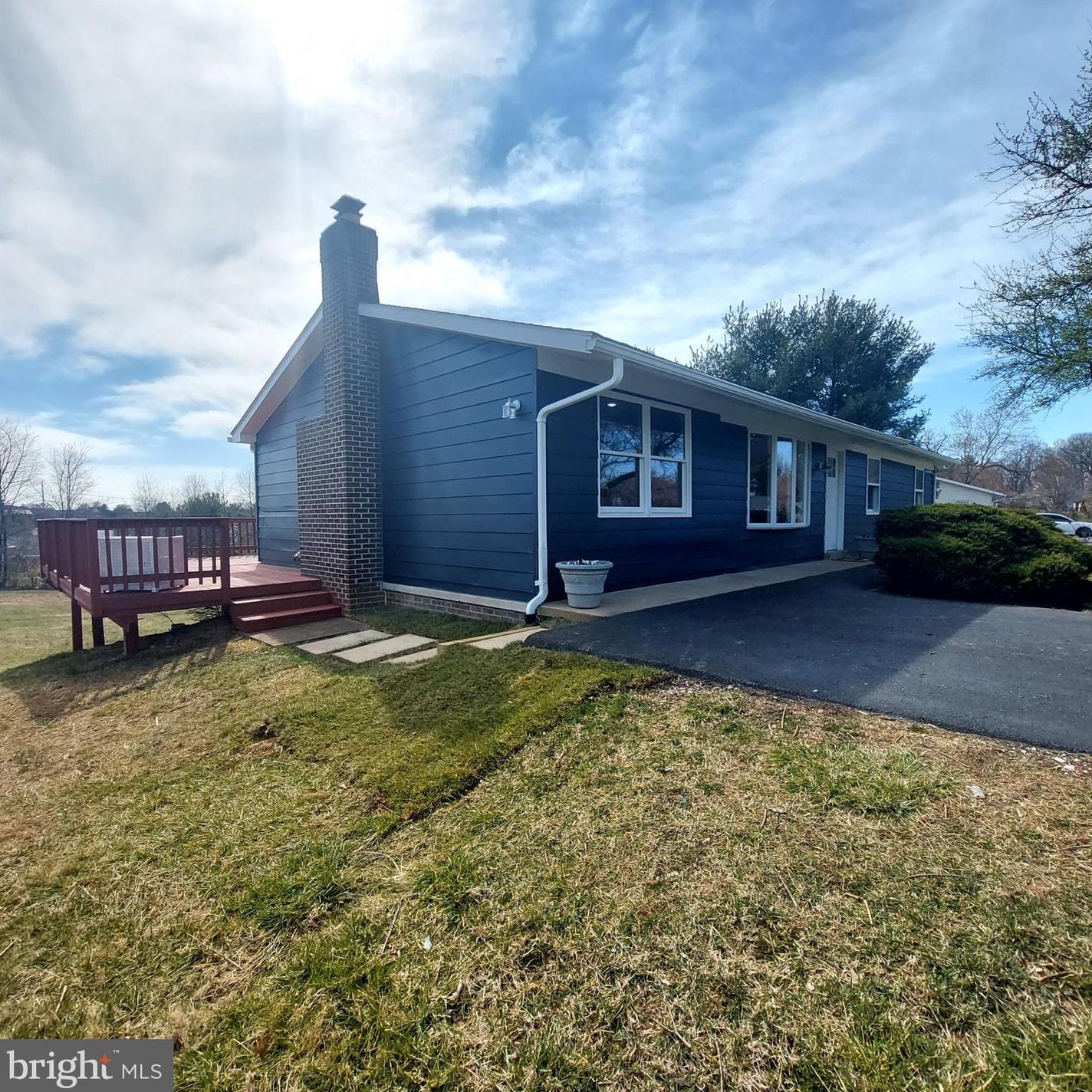 12641 Molesworth Dr, Mount Airy MD  21771-4829 exterior