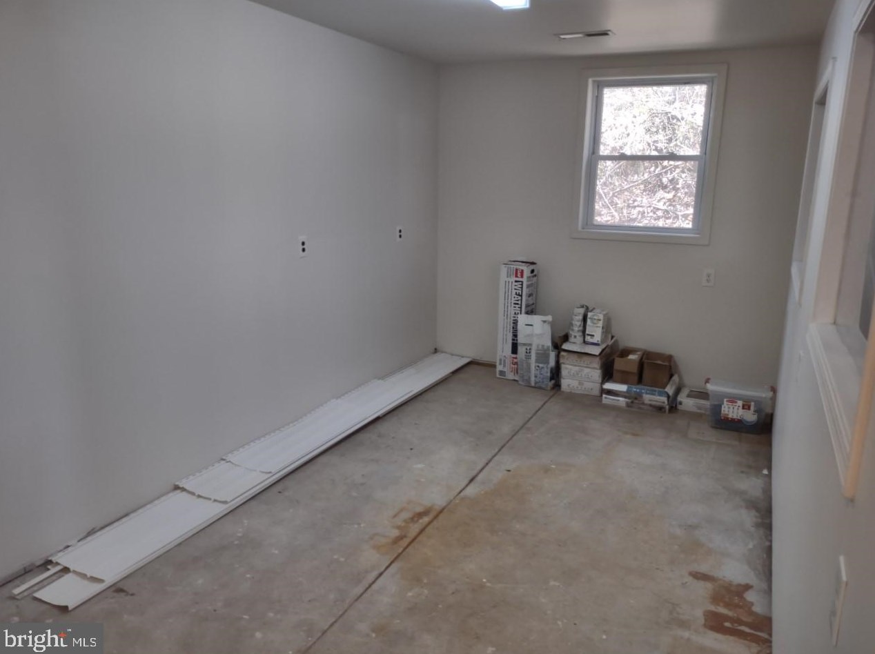 14336 Shirley Bohn Rd, Mount Airy MD 21771-7630 exterior