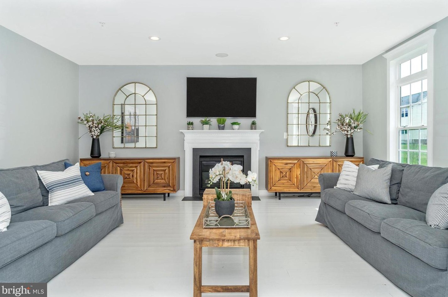 5520 Young Family Trl, Adamstown MD  21710-8913 exterior